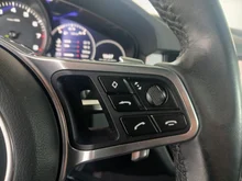 Porsche Cayenne E-Hybrid Coupé Platinum Edition in weiß