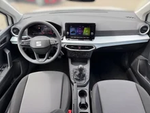 SEAT Arona Reference Edition 1.0 TSI in Candy-Weiß