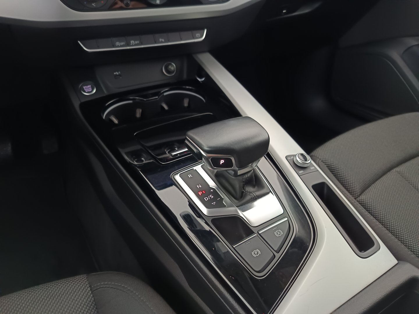 Audi A4 Avant 35 TDI | Bild 33 von 40