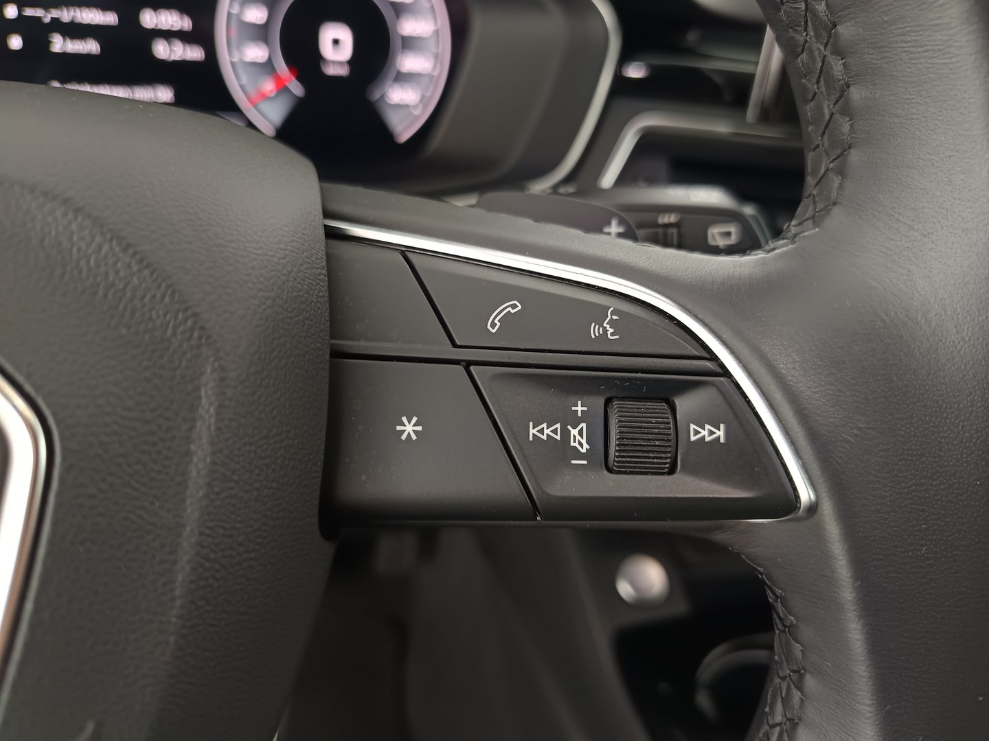 Audi A4 Avant 35 TDI | Bild 18 von 40