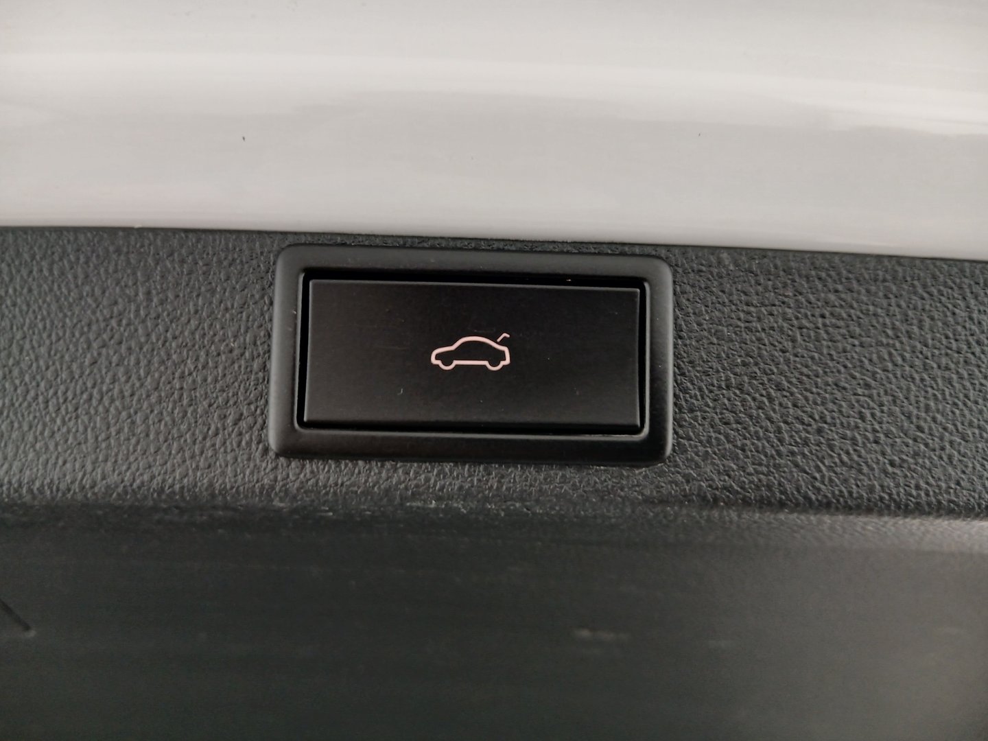 Škoda OCTAVIA Combi Premium TDI DSG | Bild 29 von 31