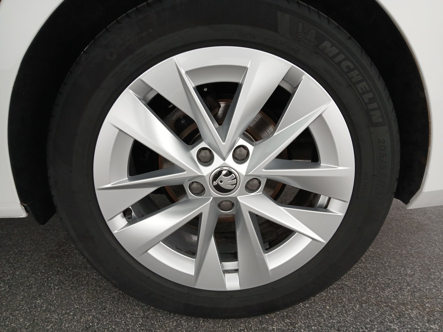 Škoda OCTAVIA Combi Premium TDI DSG | Bild 9 von 31
