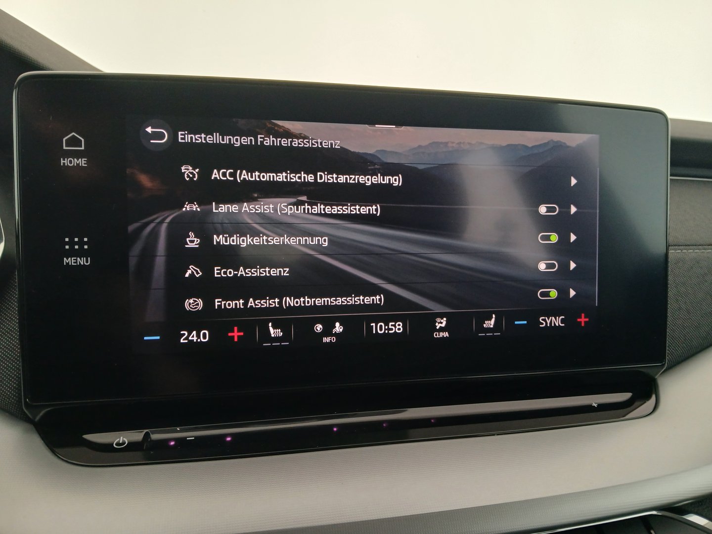 Škoda OCTAVIA Combi Premium TDI DSG | Bild 22 von 31
