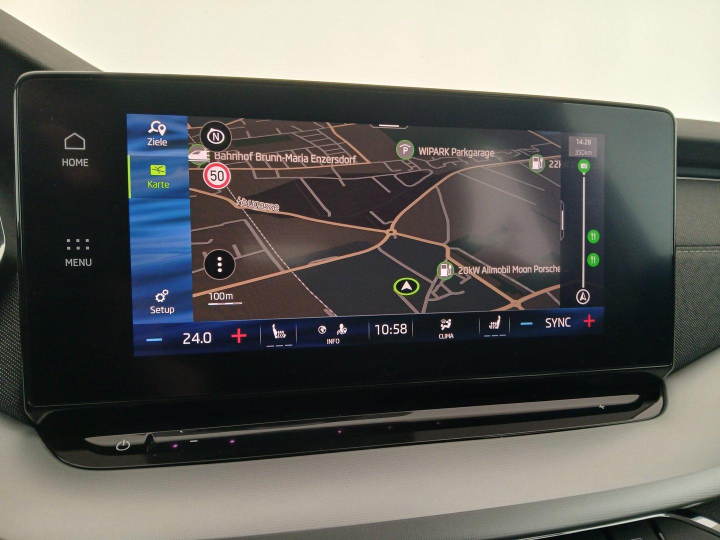 Škoda OCTAVIA Combi Premium TDI DSG | Bild 24 von 31