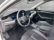 Škoda Octavia Combi Selection TDI DSG in 9P Candy-Weiss