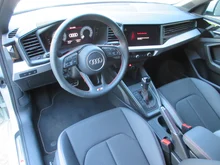 Audi A1 Sportback 25 TFSI S line in N8 Tausilber Metallic