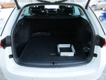 Škoda Octavia Combi Selection TDI DSG in Alaska-Weiß