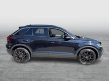 VW T-Roc Life TSI in Deep Black Perlef.