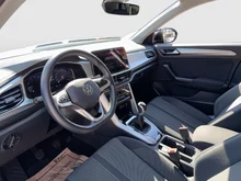 VW T-Roc Life TSI in Deep Black Perlef.