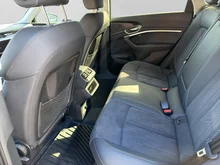 Audi Q8 50 e-tron quattro business in Manhattangrau Metallic