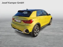 Audi A1 allstreet 25 TFSI intense in Pythongelb Metallic