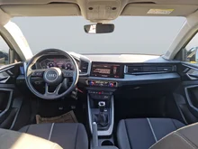 Audi A1 allstreet 25 TFSI intense in Pythongelb Metallic