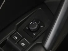 VW Tiguan R-Line TDI 4MOTION DSG in DELFINGRAU METALLIC