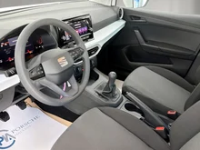 SEAT Arona Reference Edition 1.0 TSI in Candy-Weiß