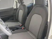 SEAT Arona Reference Edition 1.0 TSI in Candy-Weiß