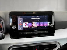 SEAT Arona Reference Edition 1.0 TSI in Candy-Weiß