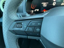 SEAT Arona Style 1.0 TSI in Candy-Weiß Dach Nacht-Schwarz