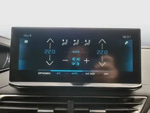 Peugeot 5008 BlueHDI 130 EAT8 GT in weiß