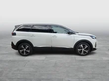 Peugeot 5008 BlueHDI 130 EAT8 GT in weiß