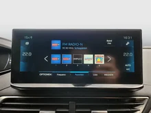 Peugeot 5008 BlueHDI 130 EAT8 GT in weiß