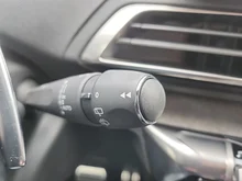 Peugeot 5008 BlueHDI 130 EAT8 GT in weiß