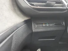 Peugeot 5008 BlueHDI 130 EAT8 GT in weiß