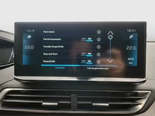 Peugeot 5008 BlueHDI 130 EAT8 GT in weiß