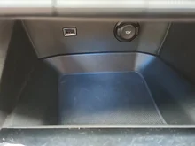 Peugeot 5008 BlueHDI 130 EAT8 GT in weiß