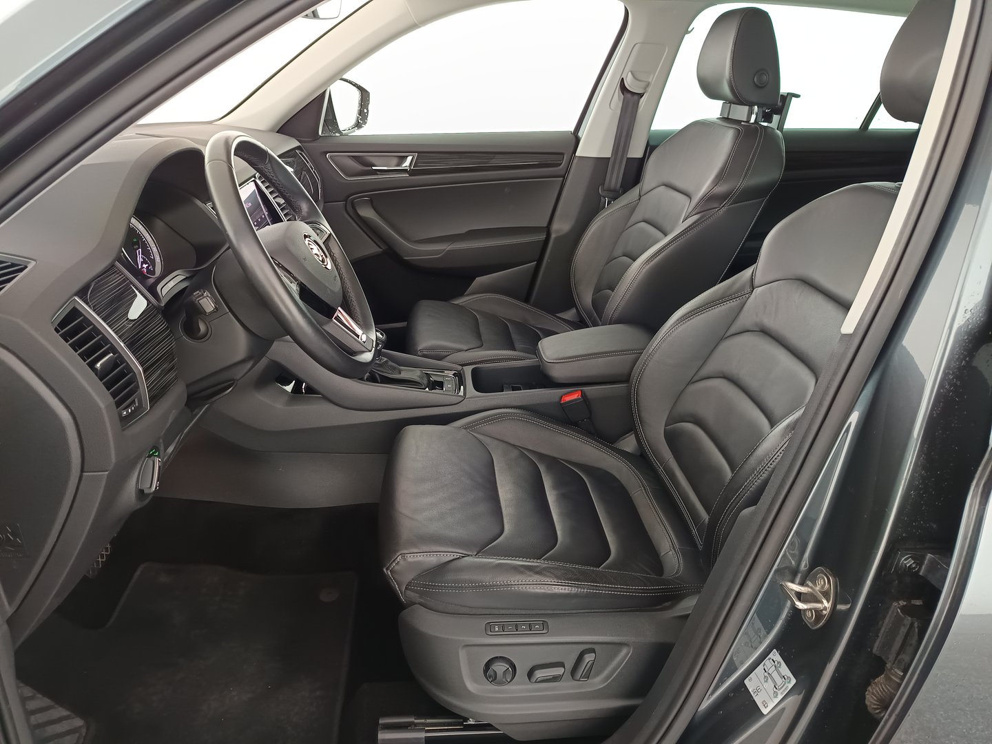 Škoda KODIAQ 7-Sitzer Style Ltd TDI DSG | Bild 14 von 34