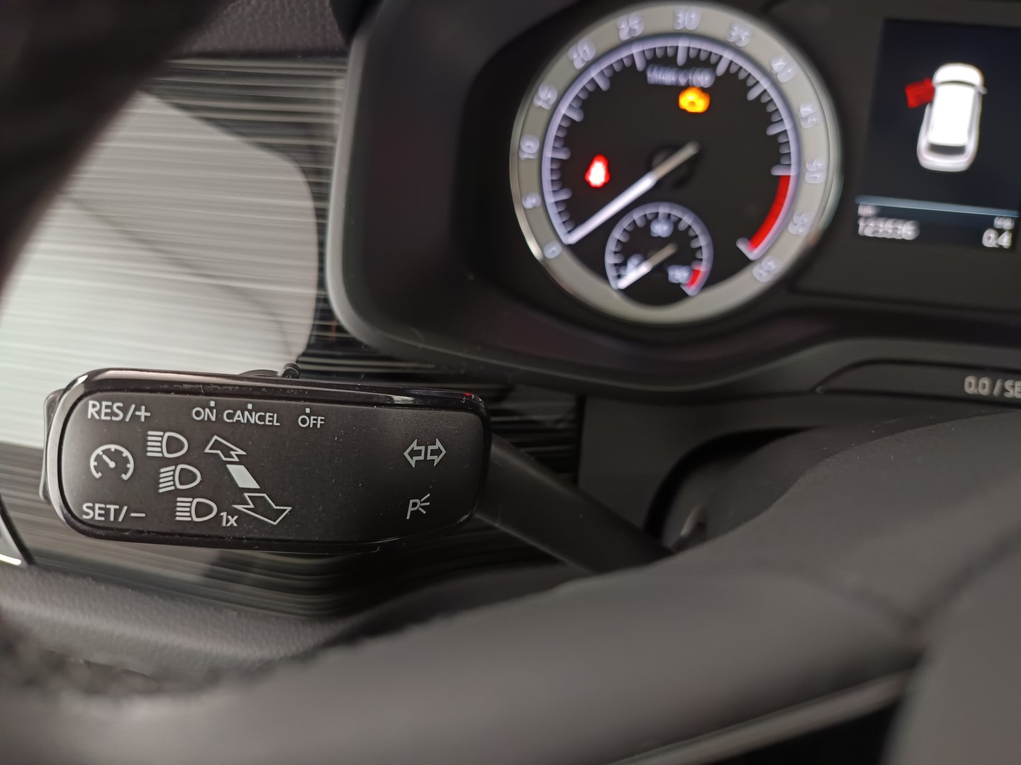 Škoda KODIAQ 7-Sitzer Style Ltd TDI DSG | Bild 18 von 34