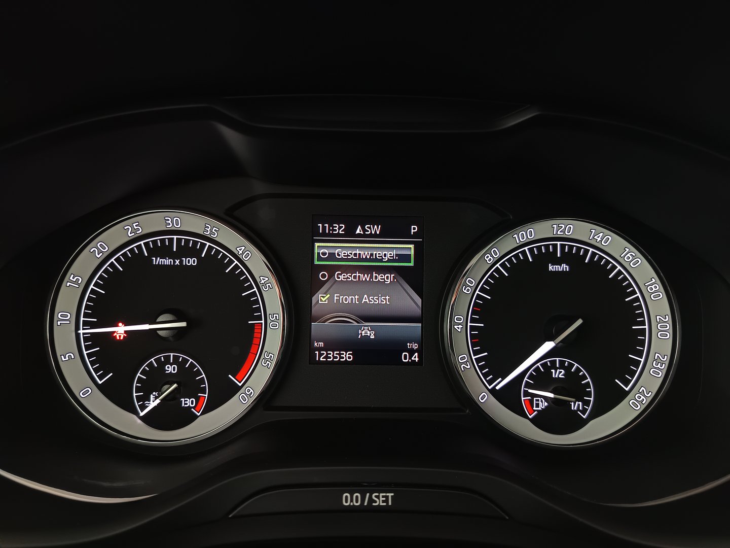 Škoda KODIAQ 7-Sitzer Style Ltd TDI DSG | Bild 15 von 34