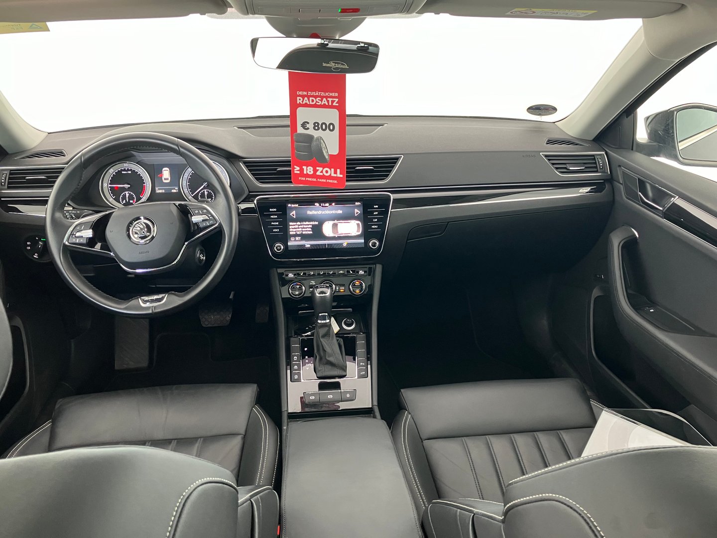 Škoda SUPERB Combi L&K TDI DSG | Bild 5 von 15