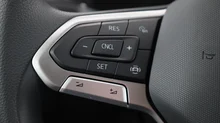 VW Polo 4Me in Deep Black Perleffekt