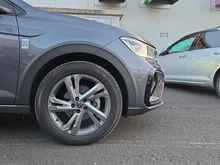 VW Taigo R-Line TSI in 5W Rauchgrau Metallic