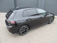 VW Golf Sport mHEV TSI DSG in Grenadillschwarz Metallic