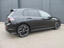 VW Golf Sport mHEV TSI DSG in Grenadillschwarz Metallic
