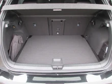 VW Golf Sport mHEV TSI DSG in Grenadillschwarz Metallic