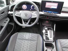 VW Golf Sport mHEV TSI DSG in Grenadillschwarz Metallic