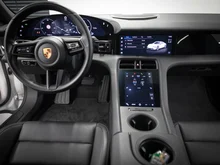 Porsche Taycan Plus in weiss - normal