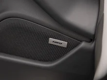 Porsche Taycan Plus in weiss - normal