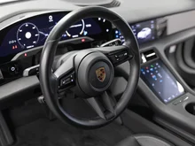 Porsche Taycan Plus in weiss - normal