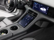 Porsche Taycan Plus in weiss - normal
