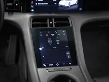Porsche Taycan Plus in weiss - normal