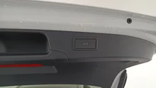 VW Passat Variant Business eHybrid 150kW in Pure White
