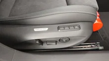 VW Passat Variant Business eHybrid 150kW in Pure White
