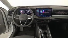 VW Passat Variant Business eHybrid 150kW in Pure White