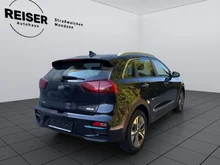KIA Niro Silber e-Niro in dunkelblau - metallic