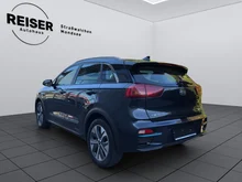 KIA Niro Silber e-Niro in dunkelblau - metallic
