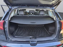 KIA Niro Silber e-Niro in dunkelblau - metallic