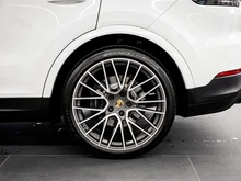 Porsche Cayenne E-Hybrid Coupé in weiß ab 08/2019